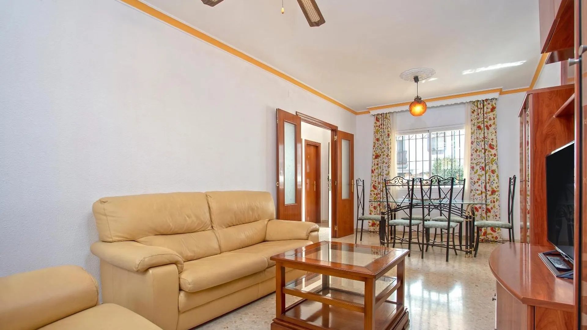Villa Chema Malaga 0*,